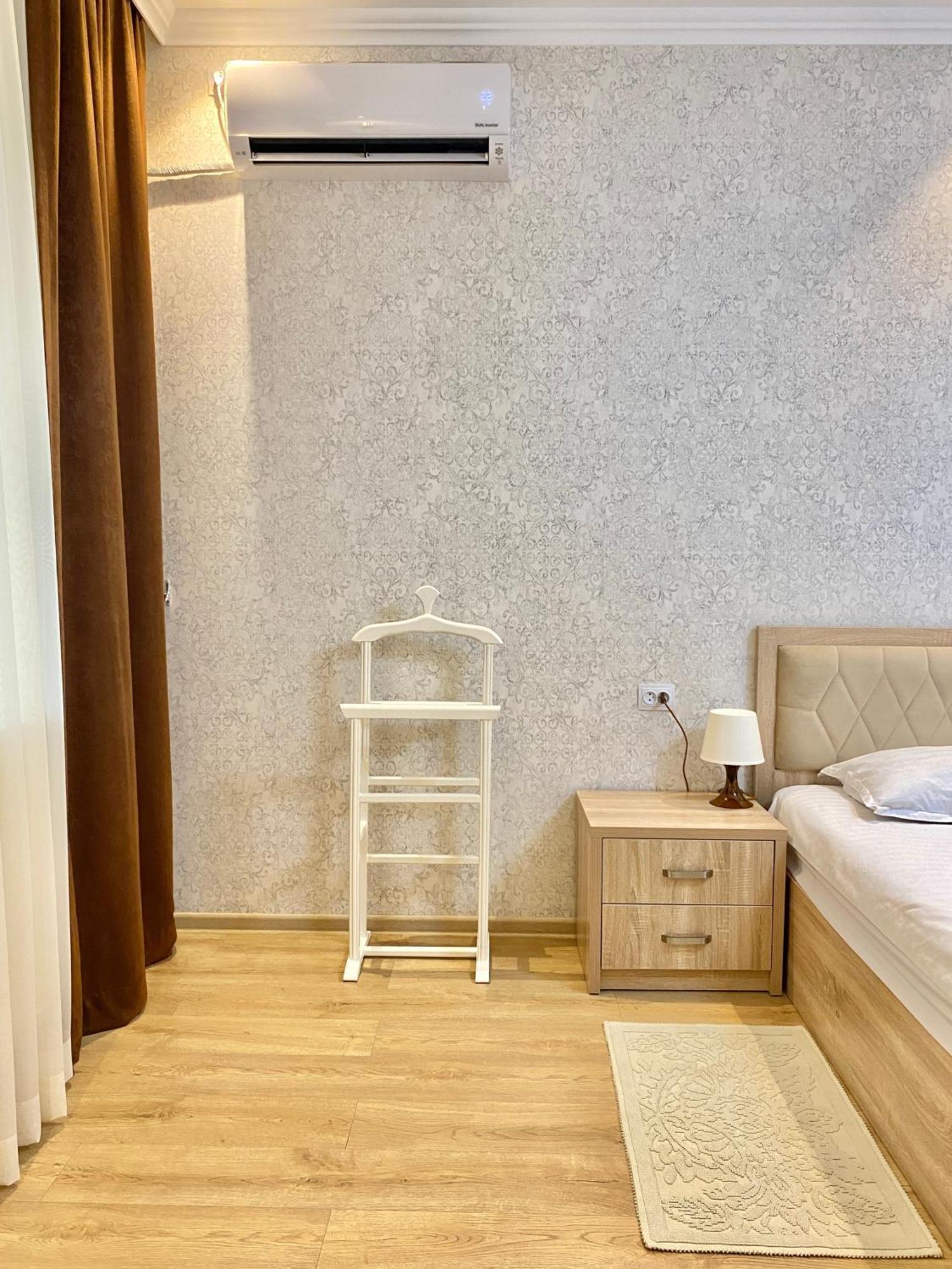 Spacious Apartment In New Building, Near The City Center And Airport Ташкент Екстериор снимка